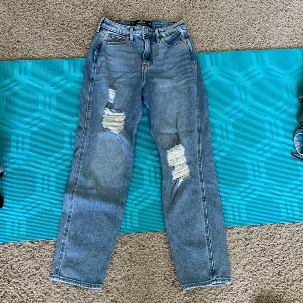 Hollister trendy distressed mom jeans